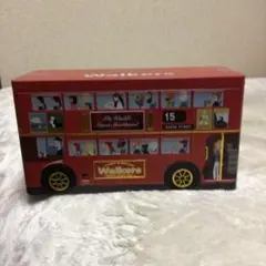 ウオーカーロンドンバス。スチール製の容器です。