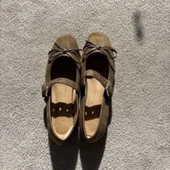 ブラウン リボン付きバレエシューズ 23.5 H&M