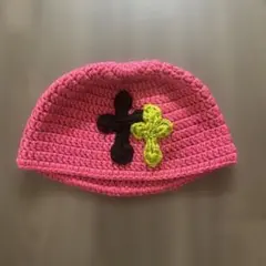 ハンドメイドピンクのクロスモチーフニット帽