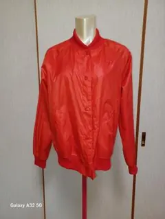 アディダス 赤 ナイロンジャケット 美品