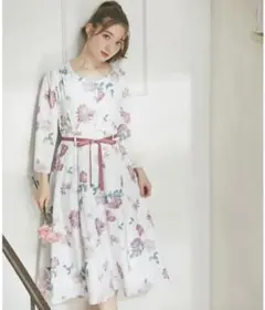 ウエストリボン付きパール釦フラワープリントワンピース　tocco closet