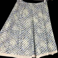 良品♡COMME CA ISM フレアスカート ブルーグレー　総柄のサムネイル