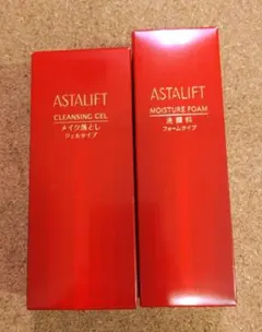 新品・2点セット》ASTALIFT モイスチャーフォーム 　クレンジングジェルのサムネイル