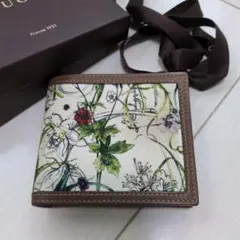 GUCCIグッチ フローラ バンブータッセル ラウンドファスナー長財布