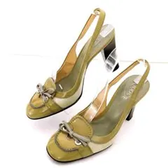 美品✨Tod's トッズ　スリングバック　パンプス エナメル　オリーブグリーンのサムネイル