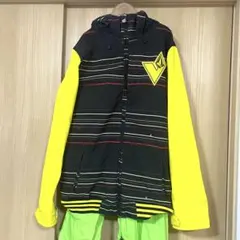 VOLCOMボルコム スノーボードウェア 上下セット