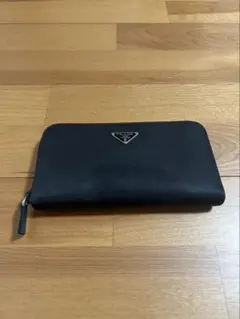 PRADA ブラックナイロン 長財布