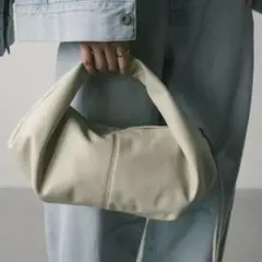 Item thumbnail for item c653c0b4-f120-4f0d-8311-588a8f8736fb