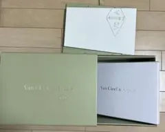 Van Cleef & Arpels ギフトボックス