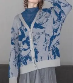 JEANASIS 総柄 長袖 カーディガン ブルー系 Fサイズのサムネイル
