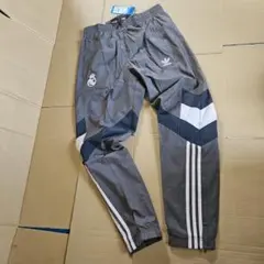 レアル・マドリード トラベルフーディー トラベルパンツ 上下セット
