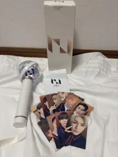 INI OFFICIAL LIGHT STICK ペンライト 初期　本体、トレカのサムネイル