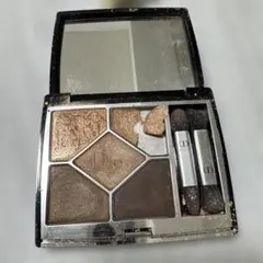 Diorサンククルールクチュール　アイシャドウ　559 Poncho