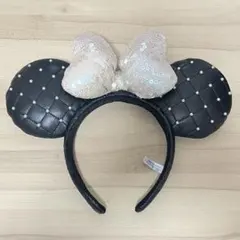 当日発送○ディズニー 黒と白のパール付き ミニーキルティングカチューシャ 黒