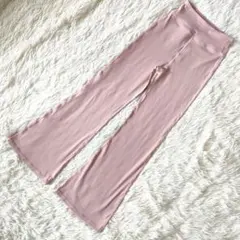 【美品✨️】aumnie アムニー　ヨガレギンス ピンク色 XSサイズのサムネイル