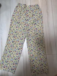 アメリカンホリック　花柄　黄色　スラックス　レディース　パンツ