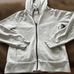 UNIQLO 140㎝　スウェットパーカー