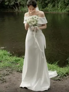 オフショルダーウェディングドレス