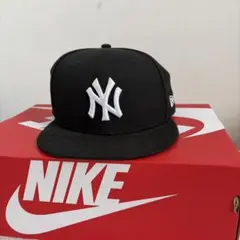New York Yankees 黒キャップ