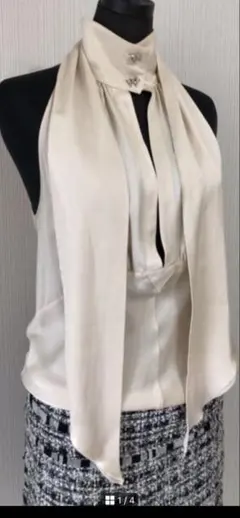 シャネル ブラウス カットソー ノースリーブ 絹 シルク 34 ベージュ シャネル ブラウス カットソー ノースリーブ 絹 シルク 34 ベージュ