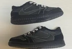 ナイキ トラヴィススコット エアジョーダン1 ロー (TD) ブラックファントム