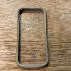 iFace Reflection iPhone 15 ベージュ スマホケース