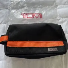 TUMI トラベルポーチ ブラック/オレンジ　小物入れ（TICONシリーズ）