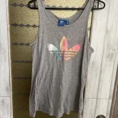 adidas タンクトップ
