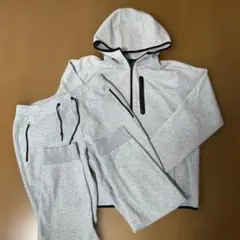 テック パーカー