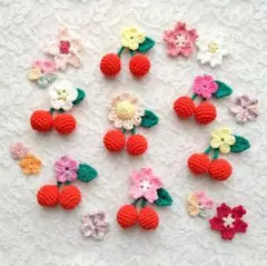 さくらんぼのモチーフ