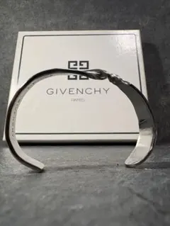 Givenchyバングル