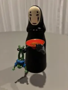 【正規品】千と千尋の神隠し もっと！むしゃむしゃ貯金箱 カオナシ ジブリのサムネイル