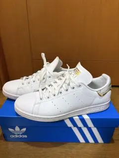 adidas スタンスミス　スニーカー