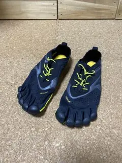美品】Vibram Five Fingers V-Trek W24.5 - メルカリ