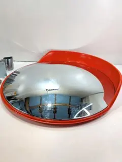 P048 カーブミラー 道路反射鏡 直径約60cm 取付金具付き 屋外 ガレージのサムネイル