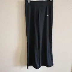 NIKE ナイキ　トラックパンツ　フレアパンツ　黒　ブラック　ヨガ