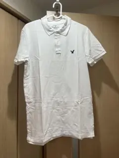 American Eagle Outfitters ポロシャツのサムネイル