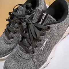 Reebok スニーカー グレー メッシュのサムネイル