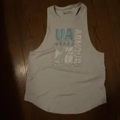 Under Armer girl タンクトップ　YXL