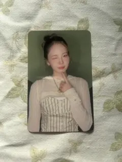 【NiziU】NewEmotion 会場限定 フォトカ アヤカ①