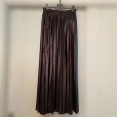 プリーツロングスカート