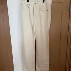 ホワイトデニムパンツのサムネイル