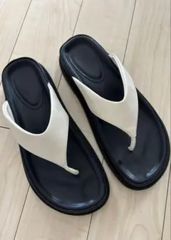 VINILO トングサンダルのサムネイル