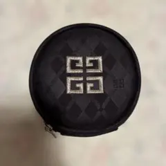 Givenchy 円形ポーチ ブラック ロゴ刺繍のサムネイル