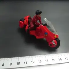 アキラ AKIRA 海洋堂ミニフィギュア　金田とバイクのサムネイル