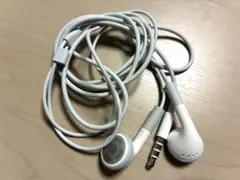 Apple純正のマイク付イヤホン
