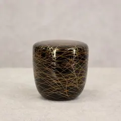 茶道具　岡本漆専堂造　黒漆　瑞祥蒔絵　棗　八幡宗豊花押　共箱　V　6379 茶道具岡本漆専堂造黒漆瑞祥蒔絵棗八幡宗豊花押共箱V6379