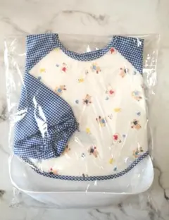 ファミリア　お食事エプロン