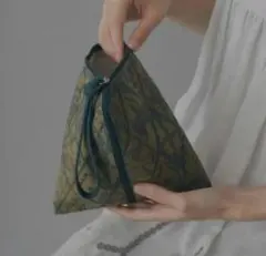 ミナペルホネン　tetra pouch symphony Lのサムネイル