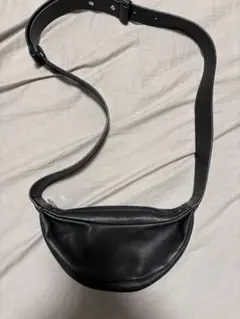 2025年最新】COS ボディバッグ・ウエストポーチの人気アイテム